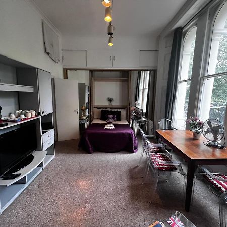 Hyde Park Studio Has Private Balcony With Tranquil Garden View Londres Exterior foto